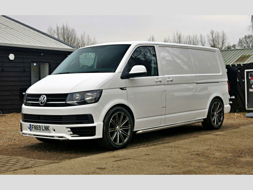 Volkswagen Transporter  T6 LWB EURO AIRCON NAV TRENDLINE SPORTLINE STYLE