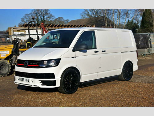 Volkswagen Transporter  T6 102HP STARTLINE SWB AIRCON T28 BUSINESS