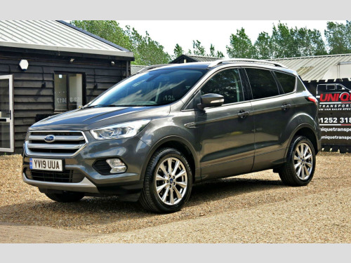Ford Kuga  2.0 TDCi 150bhp EcoBlue Titanium Edition Navigation