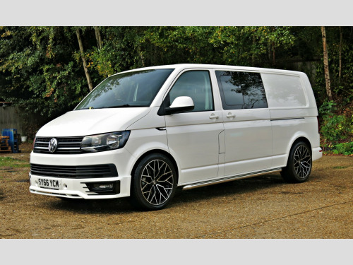 Volkswagen Transporter  T6 150HP DSG AUTO LWB T32 EURO 6 SPORTLINE