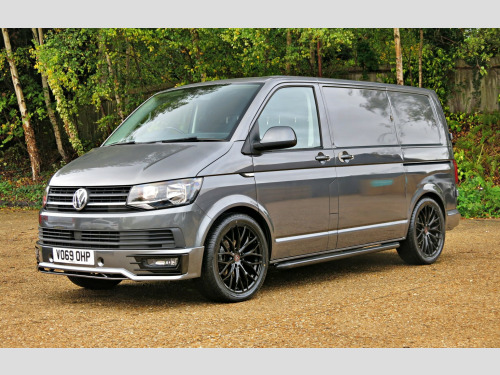 Volkswagen Transporter  T6 150HP DSG HIGHLINE SWB SPORTLINE