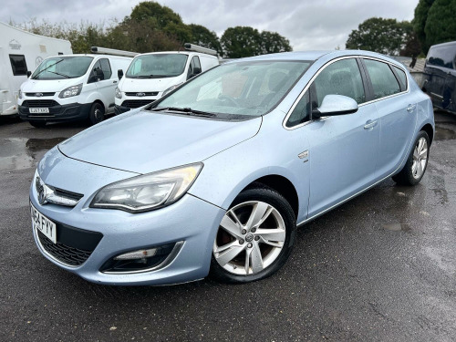 Vauxhall Astra  1.6 16v SRi