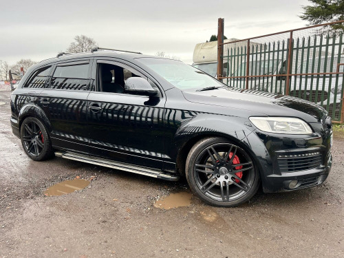 Audi Q7  3.0 TDI S line