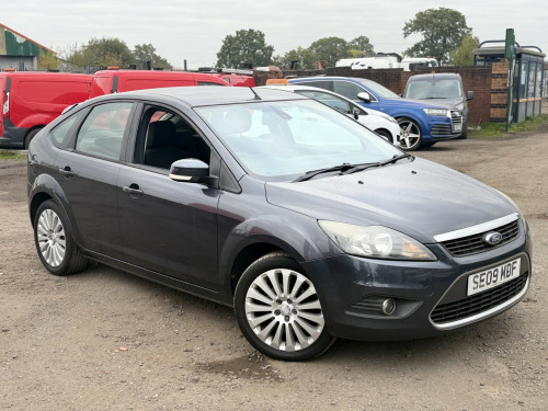Ford Focus  1.6 Titanium
