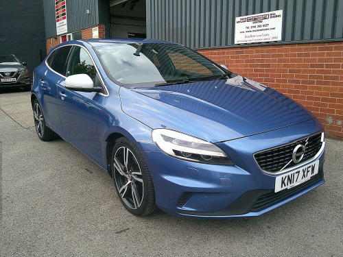 Volvo V40  2.0 R-Design Pro D4