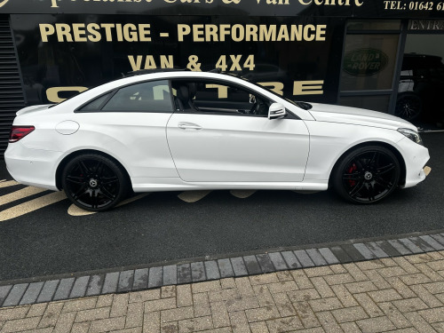 Mercedes-Benz E-Class  2.1 E220d AMG Line Edition 