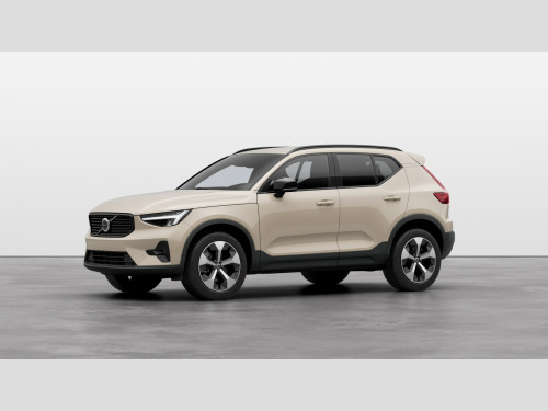 Volvo XC40  Estate Plus