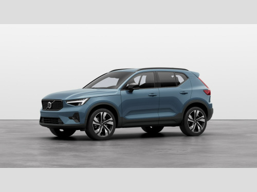 Volvo XC40  Estate Plus