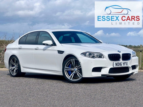BMW M5 -