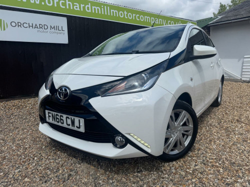 Toyota AYGO  1.0 VVT-i x-pression