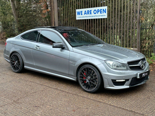 Mercedes-Benz C-Class  6.3 C63 V8 AMG Edition 125