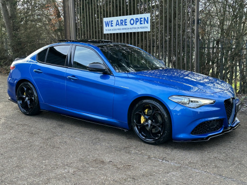 Alfa Romeo Giulia  2.0T VELOCE 