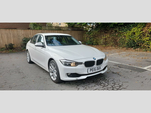 BMW 3 Series  2.0 320i SE Saloon