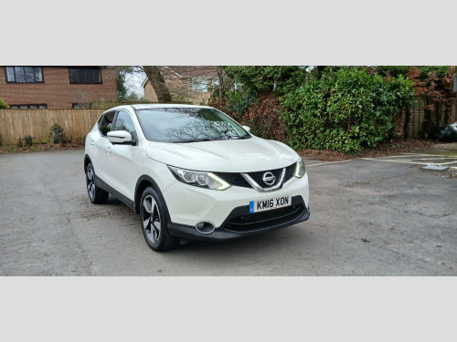 Nissan Qashqai  1.2 DIG-T N-Connecta