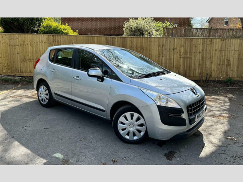 Peugeot 3008 Crossover  1.6 HDi Access