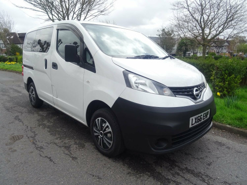 Nissan NV200  5 Seater