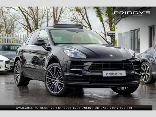 Porsche Macan  3.0 T V6 S - One owner from new, Porsche Portfolio, Genuine and Honest exam 
