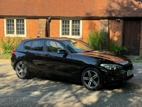 BMW 1 Series  1.5 118i Sport 5-Door