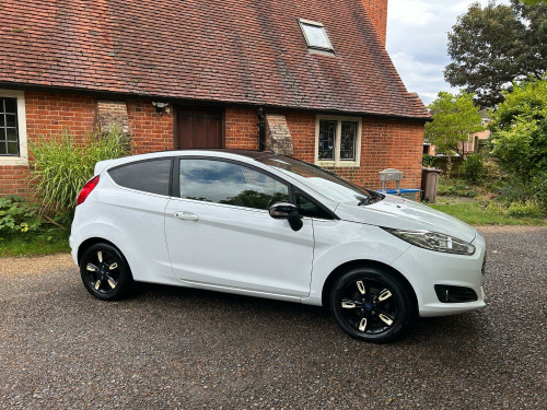 Ford Fiesta  1.3 Zetec White Edition