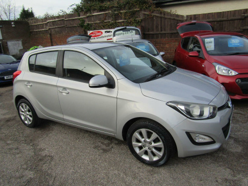 Hyundai i20  1.2 Active One Former Keeper(Lady Owned Since One Year Old) Service History