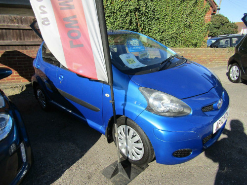 Toyota AYGO  1.0 VVT-i Blue  One Former Keeper, Only 69,000 miles, 10 Toyota Main Dealer