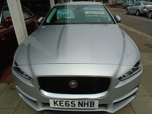 Jaguar XE  2.0  25i Turbo Portfolio