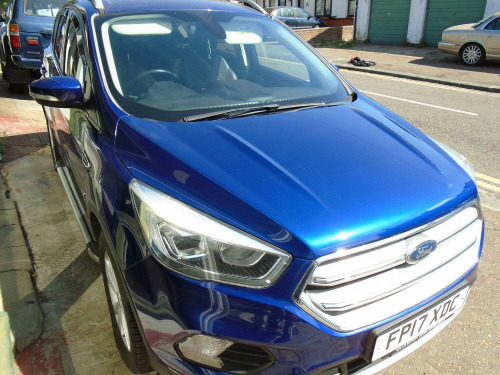 Ford Kuga  1.5 T EcoBoost Titanium