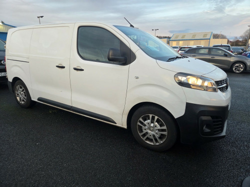 Vauxhall Vivaro  1.5 Turbo D 2700 Dynamic no vat 