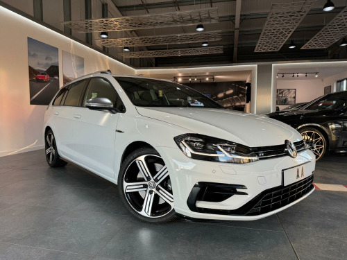 Volkswagen Golf  2.0 TSI R