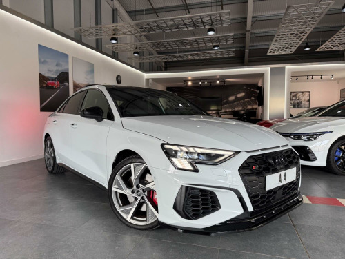 Audi S3  2.0 TFSI Black Edition