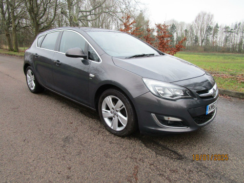 Vauxhall Astra  1.7 CDTi ecoFLEX SRi - Â£35 tax - 2 Owners