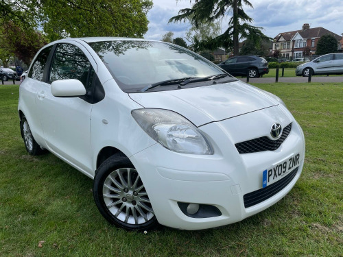 Toyota Yaris  1.3 Dual VVT-i SR