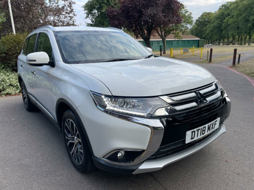 Mitsubishi Outlander  2.2 DI-D 3