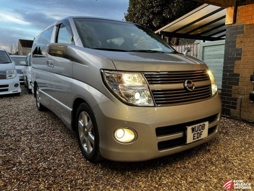 Nissan Elgrand  350 HWS Red Leather Premium SEL - Awaiting preparation