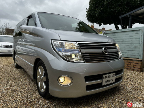 Nissan Elgrand  NISSAN ELGRAND E52 S3 3.5 V6 HWS PREMIUM LEATHER 8 SEATS - AWAITING PREPARA