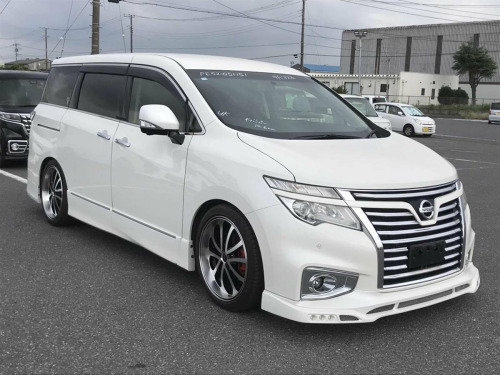 Nissan Elgrand  E52 3.5 V6 HWS BLACK LEATHER PREMIUM EDITION 7 SEATS