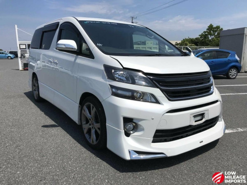 Toyota Vellfire  3.5Z V6 Golden Eyes Twin Sun Roofs