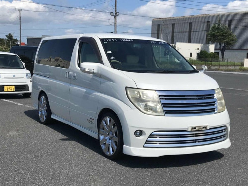 Nissan Elgrand  2.5 V6 Autech Rider Edition