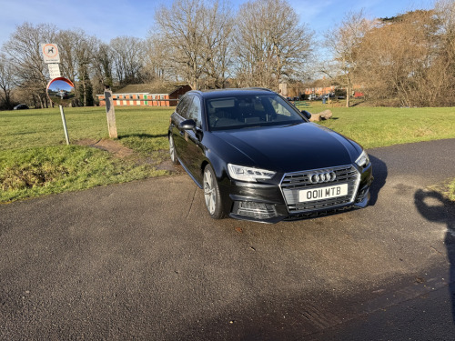 Audi A4 Avant  2.0 TDI S line 