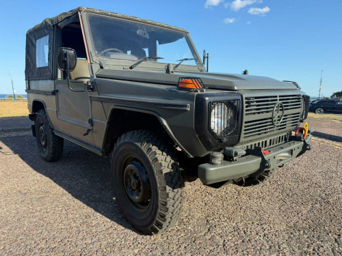 Mercedes-Benz G-Class  2.4 240GD 4WD