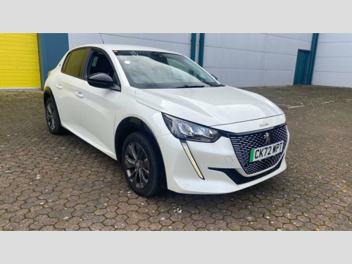 Peugeot 208  50kWh Allure Premium +