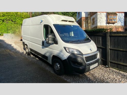 Peugeot Boxer  2.2 BlueHDi 335 Professional