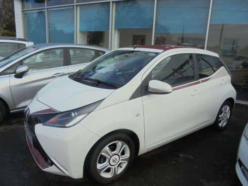 Toyota AYGO  1.0 VVT-i x-claim Full Length Electric Fabric Sunroof