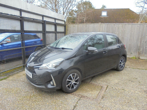 Toyota Yaris  1.5 Petrol VVT-i Icon Tech Sat Nav