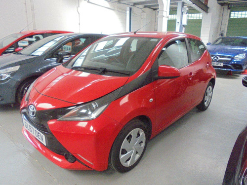 Toyota AYGO  1.0 VVT-i x-play 5 Door Cruise