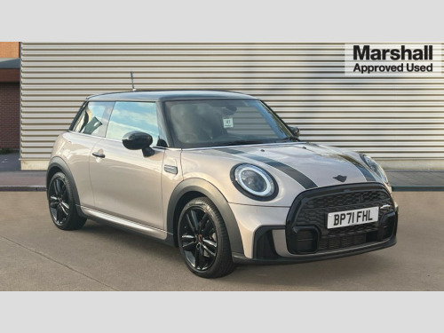 MINI Hatchback  MINI COOPER HATCHBACK 1.5 Cooper Sport 3dr [Comfort/Nav Pack]