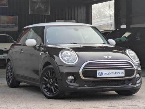 MINI Hatch  1.5 Cooper Chili pack 3-Door Hatch. £5905 of options. £20 RFL. 7 SERVICE VI