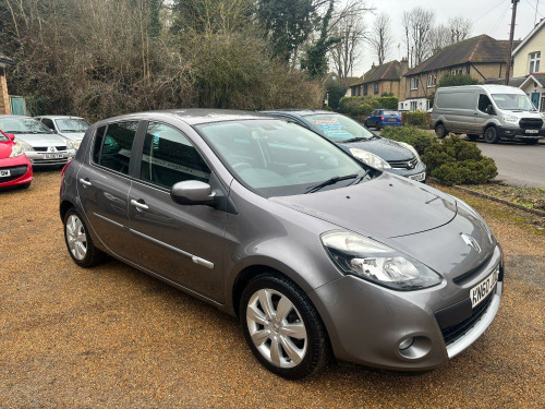 Renault Clio  1.2 TCe PRIVILEGE TOM TOM SAT NAV LOW MILEAGE FULL SERVICE HISTORY