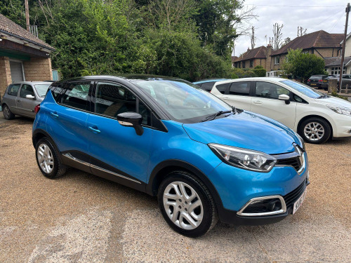 Renault Captur  0.9 TCe DYNAMIQUE NAV ULTRA LOW MILEAGE FULL SERVICE HISTORY LOW ROAD TAX R