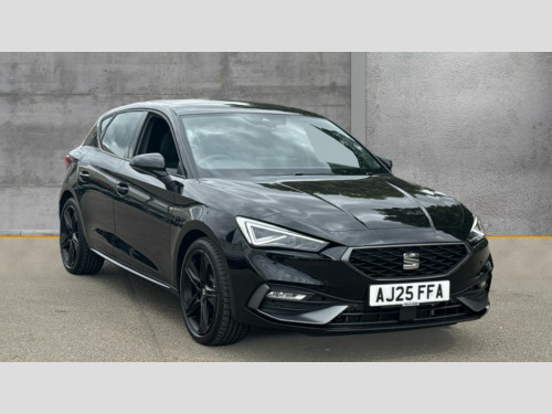 SEAT Leon  Leon 1.5 Etsi 150 FR Black Edition 5Dr DSG [dap] Hatchback